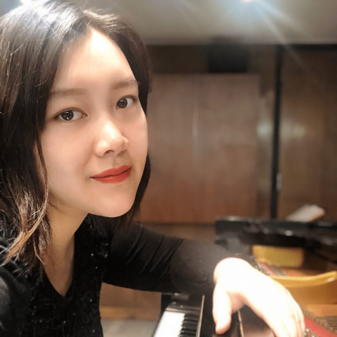 Mengni — piano teacher at the California Conservatory of Music